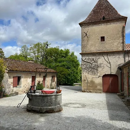 Domaine De Bertranet - D'hôtes *