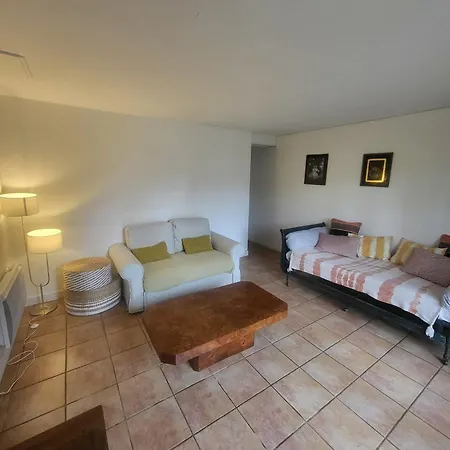 Domaine De Bertranet - D'hôtes *